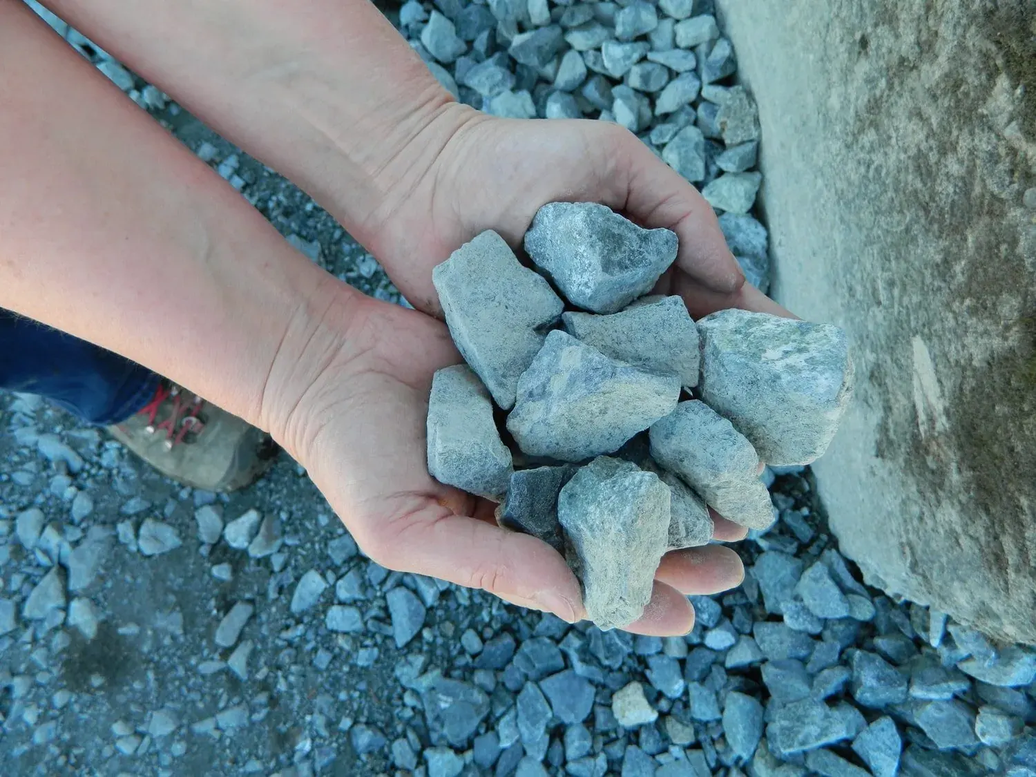 Blue 2" Crushed Rock landscape material