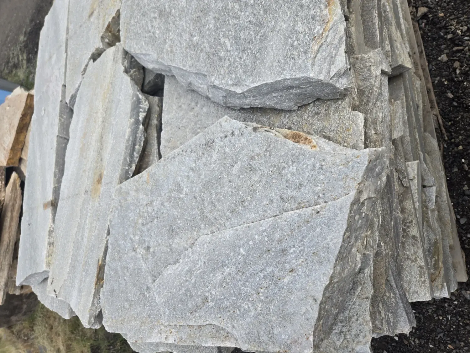 Silver Strike Flagstone landscape material