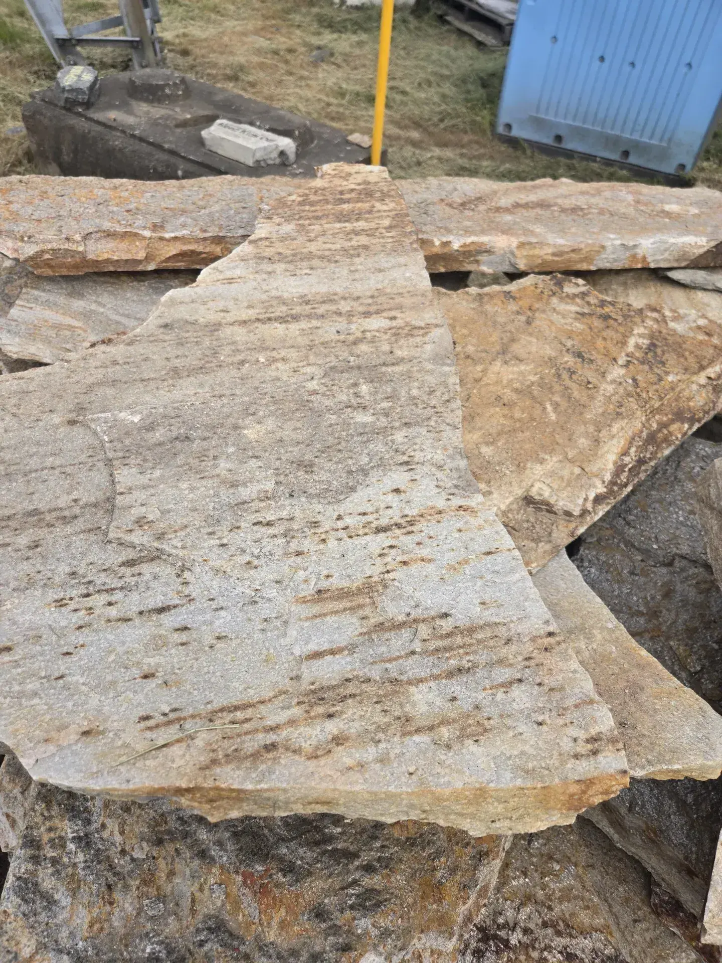 Sockeye Flagstone landscape material