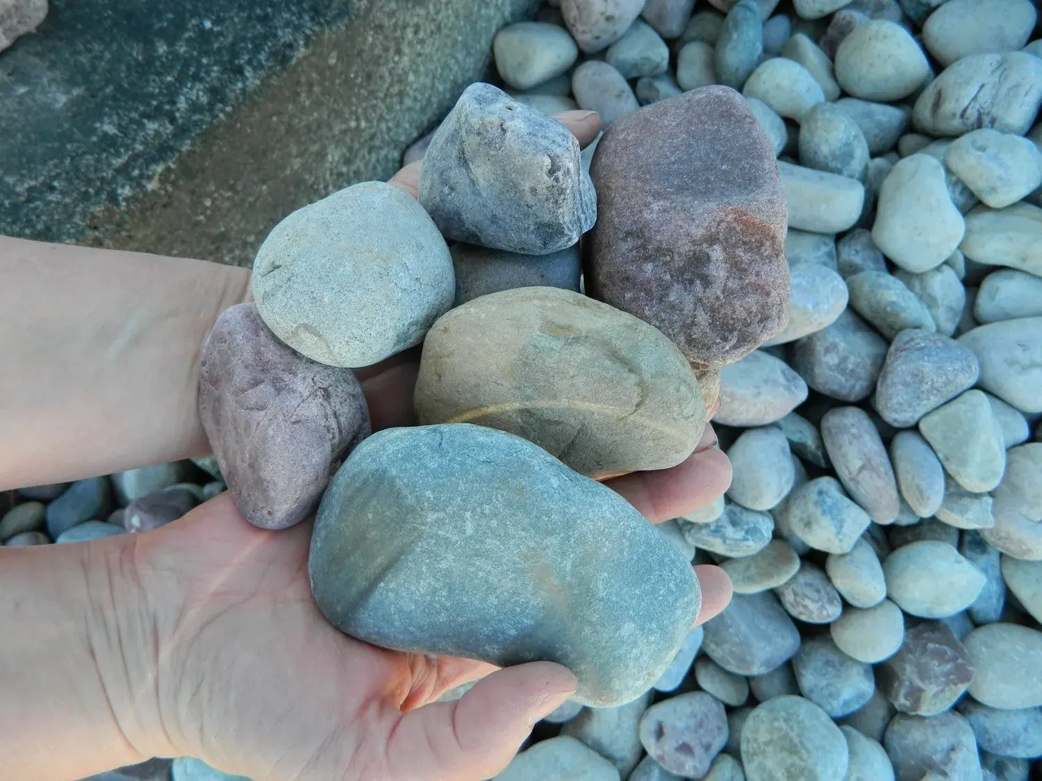 3" Rainbow Rock landscape material